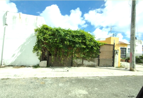Foto de inmueble en C. 2da. Privada Kabah, 77517 Cancún, Q.R. #72Int. LT 1 MZ 17 SM 248, Col. Villas del Mar C.P. 77517, Benito Juárez