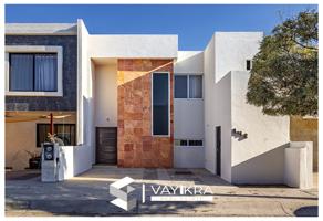 Foto de inmueble en Av. Juan Pablo II, Villas de Bernalejo, 36673 Irapuato, Gto. #256, Col. Villas de Bernalejo C.P. 36833, Irapuato