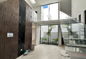 Foto de inmueble en San Bernardo 1BIS, Manzanares, 76230 Juriquilla, Qro. #1BIS, Col. Juriquilla Santa Fe C.P. 76230, Querétaro