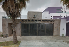 Foto de inmueble en AV CONTOY  #2 , Col. SM 21 C.P. 77505, Benito Juárez