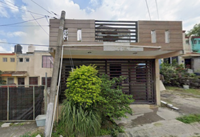 Foto de inmueble en Lluvia, Ignacio Zaragoza, 93220 Poza Rica de Hidalgo, Ver., Col. Heriberto Jara Corona C.P. 93220, Poza Rica de Hidalgo
