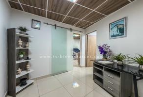 Foto de inmueble en Juriquilla, Qro., Col. Juriquilla C.P. 76226, Querétaro