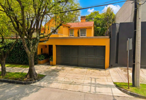 Foto de inmueble en Blvd. de los Virreyes 950, Lomas de Chapultepec, Miguel Hidalgo, 11000 Ciudad de México, CDMX #950, Col. Lomas de Chapultepec V Sección C.P. 11000, Miguel Hidalgo