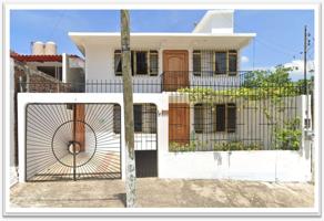 Foto de inmueble en Costa Grande #300, Col. Bodega C.P. 39390, Acapulco de Juárez