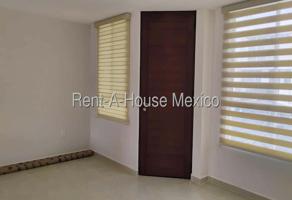 Foto de inmueble en Paseos de Zakia Pte., 76269 Zakia, Qro., Col. Zizana C.P. 76269, El Marqués