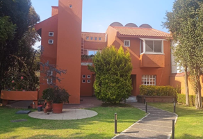 Foto de inmueble en Av San Bernabé 727, San Jerónimo Lídice, La Magdalena Contreras, 10200 Ciudad de México, CDMX #727, Col. San Jerónimo Lídice C.P. 10200, La Magdalena Contreras