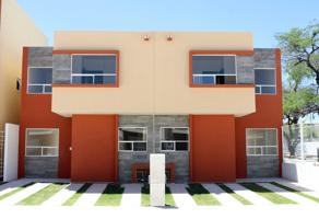 Foto de inmueble en 76137 Santa María Magdalena, Qro., Col. Santa María Magdalena C.P. 76137, Querétaro