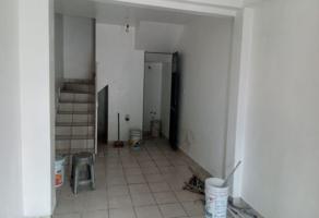 Foto de inmueble en Avenida de los Ejidos  #84 b, Col. Los Reyes Ixtacala 1ra. Sección C.P. 54090, Tlalnepantla de Baz