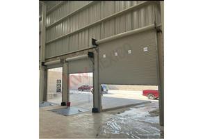 Foto de inmueble en eje 120, Col. Zona Industrial C.P. 78395, San Luis Potosí
