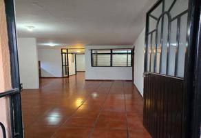 Foto de inmueble en Av. Cto. Federalistas Jaliscienses de 1823 3459, Puerta del Valle, 45136 Zapopan, Jal. #3459, Col. Los Girasoles C.P. 45136, Zapopan