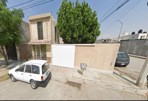 Foto de inmueble en Selenita 1709, Fraccionamiento el Pedregal, 27054 Torreón, C #1709, Col. El Pedregal C.P. 27054, Torreón