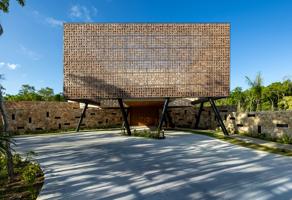 Foto de inmueble en Av. Universidades, Playa del Carmen, Q.R., Col. Encuentro C.P. 77726, Solidaridad