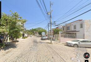 Foto de inmueble en Avenida Boca de Tomatlan 585, Col. Los Portales C.P. 48315, Puerto Vallarta