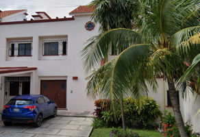 Foto de inmueble en Valle de Bravo 6, 77506 Cancún, Q.R. #6, Col. Supermanzana 48 C.P. 77506, Benito Juárez