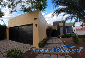 Foto de inmueble en Mina Vetagrande 24, Lomas de Bernardez, 98610 Guadalupe, Zac. #24, Col. Privada Conde Santiago de la Laguna C.P. 98610, Guadalupe