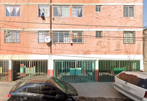 Foto de inmueble en Rosalio Bustamante, Zona Urbana Ejidal Santa Martha Acatitla Sur, 09530 Ciudad de México, CDMX, Col. Santa Martha Acatitla Sur C.P. 09530, Iztapalapa