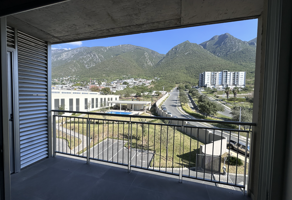 Foto de inmueble en Av Colinas del Huajuco, Colinas del Huajuco, 64988 Monterrey, N.L. #404, Col. Colinas del Huajuco C.P. 64988, Monterrey