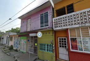 Foto de inmueble en Cristóbal Colón  #202, Col. Rafael Hernández Ochoa C.P. 96550, Coatzacoalcos