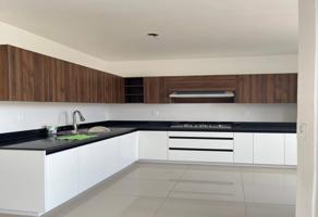 Foto de inmueble en Calle Lazaro Cardenas, 28869 Manzanillo, Col. #31, Col. Belona Residencial C.P. 28869, Manzanillo