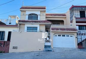 Foto de inmueble en En el Centro Mazatlán Sin, Col. Centro C.P. 82000, Mazatlán