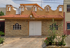 Foto de inmueble en C 21 #54, Col. Valentín Gómez Farias C.P. 15010, Venustiano Carranza