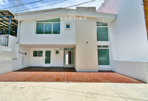 Foto de inmueble en Florencia, Col. Colomos Providencia C.P. 44660, Guadalajara
