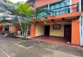 Foto de inmueble en Gabriel Cervera, Col. 18 de Marzo C.P. 60135, Uruapan
