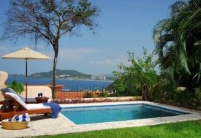 Foto de inmueble en Contramar Ixtapa, Col. Ixtapa Zihuatanejo C.P. 40884, Zihuatanejo de Azueta