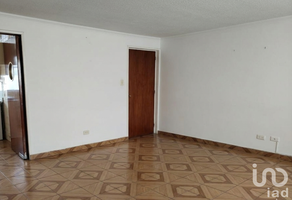 Foto de inmueble en Joaquín Amaro #762, Col. Moderna de la Cruz C.P. 50180, Toluca