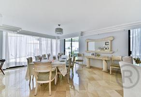 Foto de inmueble en En Venta Casa, Avenida de las Fuentes, Col. Lomas de Tecamachalco C.P. 53950, Naucalpan de Juárez