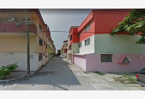 Foto de inmueble en MANLIO FABIO ALTAMIRANO #2906 MOD E, Col. Playa Sol C.P. 96518, Coatzacoalcos