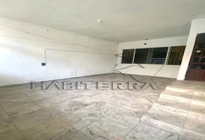 Foto de inmueble en MAXIMINO GUZMÁN, Col. Santiago de La Peña C.P. 92770, Tuxpan