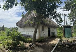 Foto de inmueble en Merida - Valladolid/Valladolid - Merida/México 180 E, Col. Yaxcaba C.P. 97920, Yaxcabá