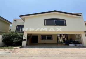 Foto de inmueble en Parque de las fuentes, Col. Residencial del Parque C.P. 89514, Ciudad Madero