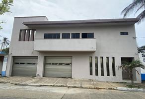 Foto de inmueble en Av. López Mateos, Col. Petrolera, Coatzacoalcos, Ver., Col. Petrolera C.P. 96500, Coatzacoalcos
