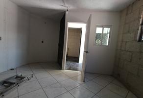 Foto de inmueble en Pino, Col. Jardines de Irapuato C.P. 36660, Irapuato
