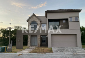 Foto de inmueble en Refugio, Col. Villas Del Rio C.P. 87400, Matamoros