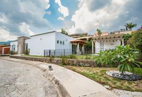 Foto de inmueble en  , Col. San Antonio Tlayacapan C.P. 45922, Chapala