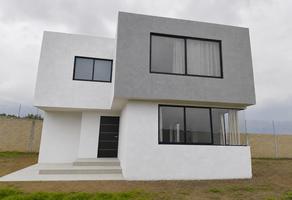 Foto de inmueble en Carretera Metepec-zacango, Metepec, Col. San Bartolomé Tlaltelulco C.P. 52160, Metepec