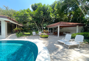 Foto de inmueble en Tabachines, Col. Tabachines C.P. 62498, Cuernavaca