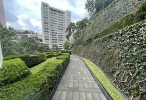 Foto de inmueble en VIA ORQUIDEA 2, Col. Interlomas C.P. 52787, Huixquilucan