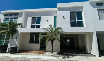 Foto de inmueble en Camelias Oriente , Col. Bugambilias C.P. 24155, Carmen