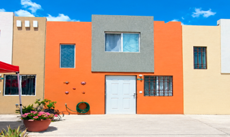 Foto de inmueble en C. Valle de Tehuacan, 76116 Santiago de Querétaro, Qro., Col. 25 de Diciembre C.P. 76116, Querétaro