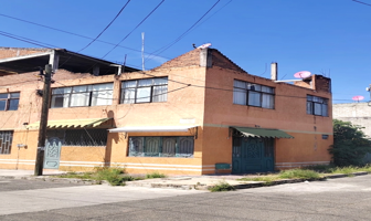 Foto de inmueble en C. Pino Leiofilo, Los Pinos de Michoacán, 58057 Morelia, Mich., Col. Los Pinos de Michoacán C.P. 58057, Morelia