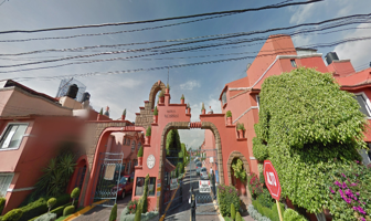 Foto de inmueble en Calle Cruz del Cristo 10, Santa Cruz del Monte, 53110 Ciudad de México, Méx. #10, Col. Bugambilias C.P. 53110, Naucalpan de Juárez