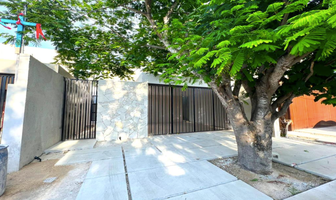 Foto de inmueble en calle 1, Col. Cholul C.P. 97305, Mérida