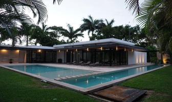 Foto de inmueble en 1, Col. Yucatán Country Club C.P. 97308, Mérida