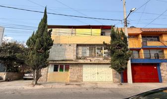 Foto de inmueble en C. Mar de Java 22, La Cima, 52947 Cdad. López Mateos, Méx. #22, Col. Lomas Lindas II Sección C.P. 52947, Atizapán de Zaragoza