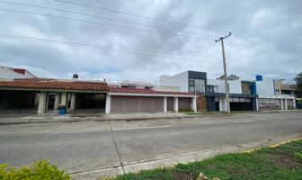Foto de inmueble en Cto. de las Flores Ote. 2173, Bugambilias, 45238 Zapopan, Jal. #2173, Col. Bugambilias C.P. 45238, Zapopan