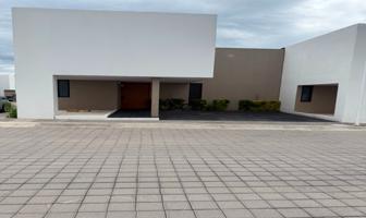 Foto de inmueble en Lago Patzcuaro 1011, Cumbres del Lago, 76230 Juriquilla, Qro. #1011, Col. Juriquilla Privada C.P. 76230, Querétaro